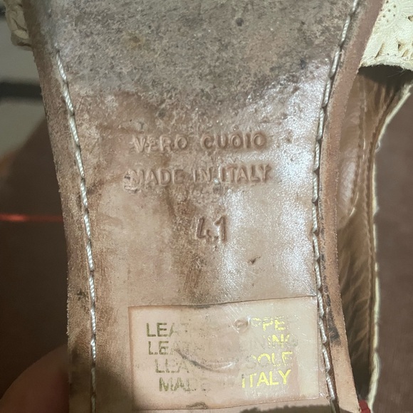 Latitude Femme Patent Leather and Laser Cut Leather Lace Up Flats - Picture 8 of 10